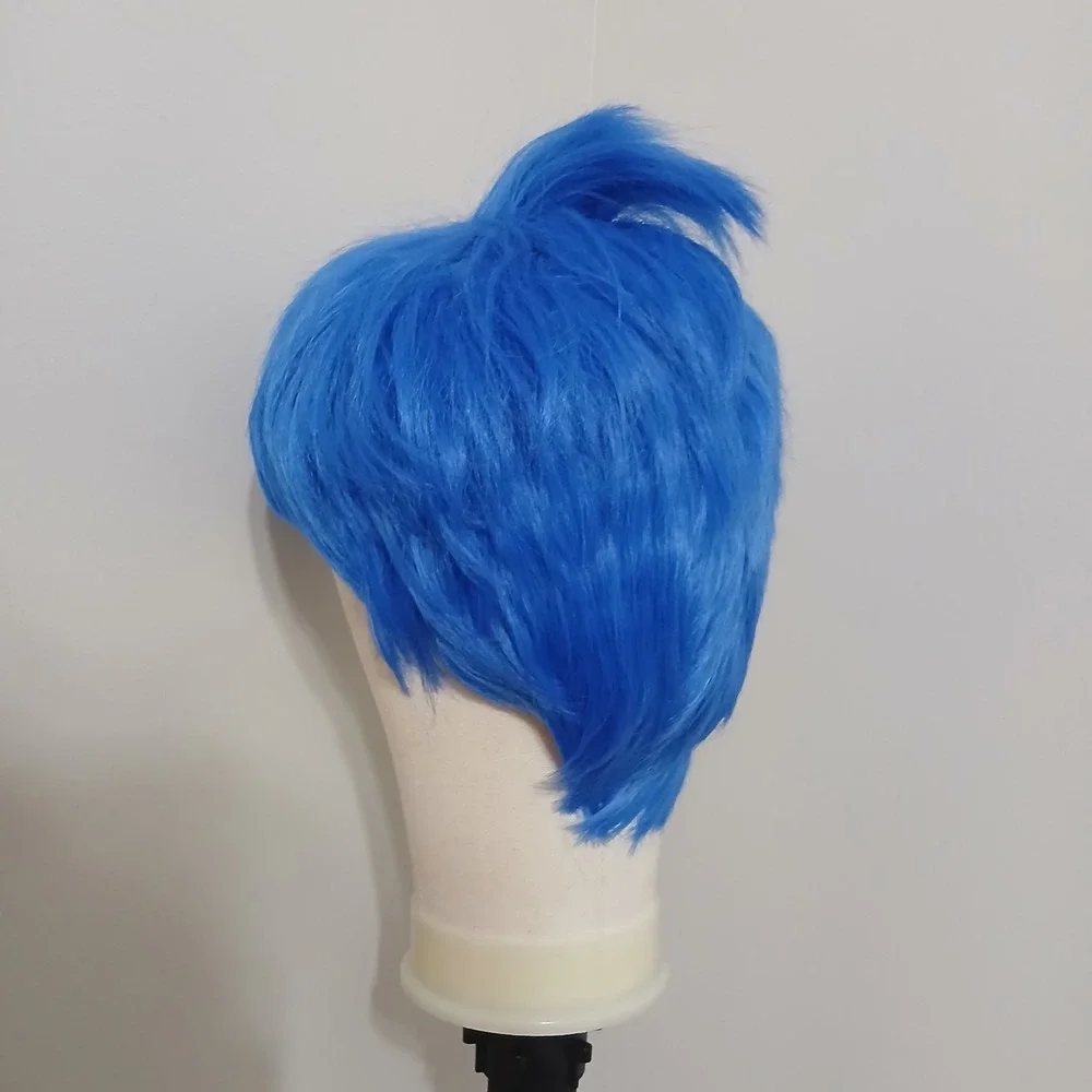 Short‎ Blue Cosplay Wig Layered Synthetic Costume Hair with Top Tuft